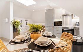 Stylish Apartments London Near Wembley Stadium
